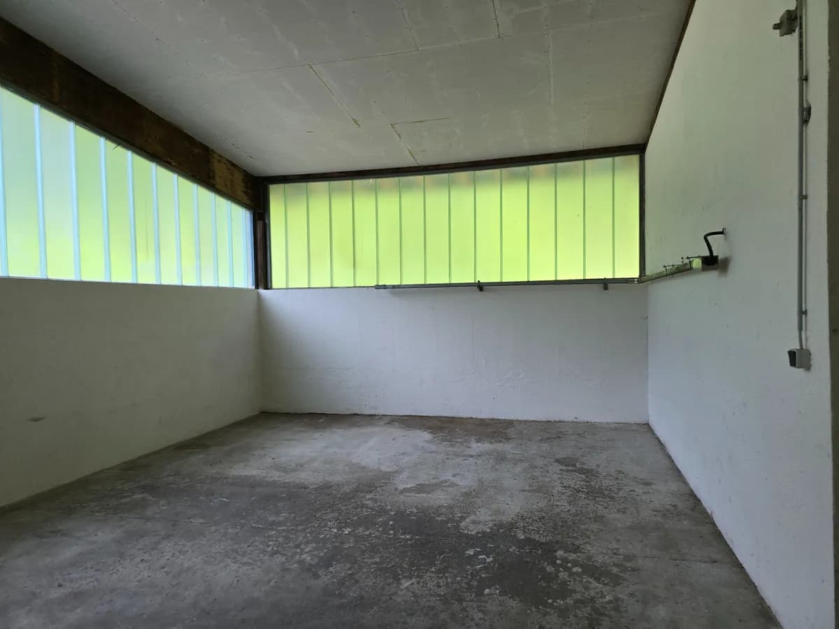 2-Zimmer-Gewerbeimmobilie mieten in Braunau am Inn – 133 m², € 930 – Bild 2 von 3