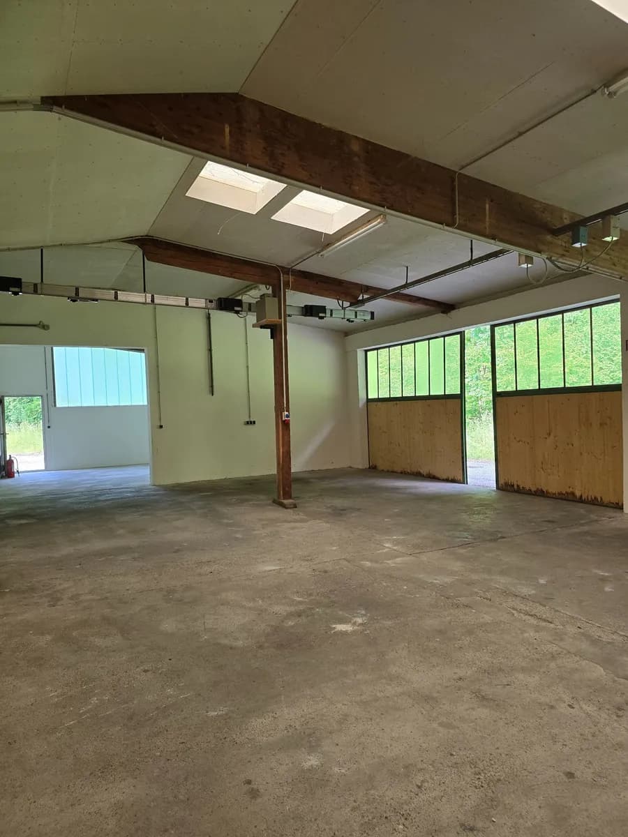 2-Zimmer-Gewerbeimmobilie mieten in Braunau am Inn – 133 m², € 930 – Bild 3 von 3
