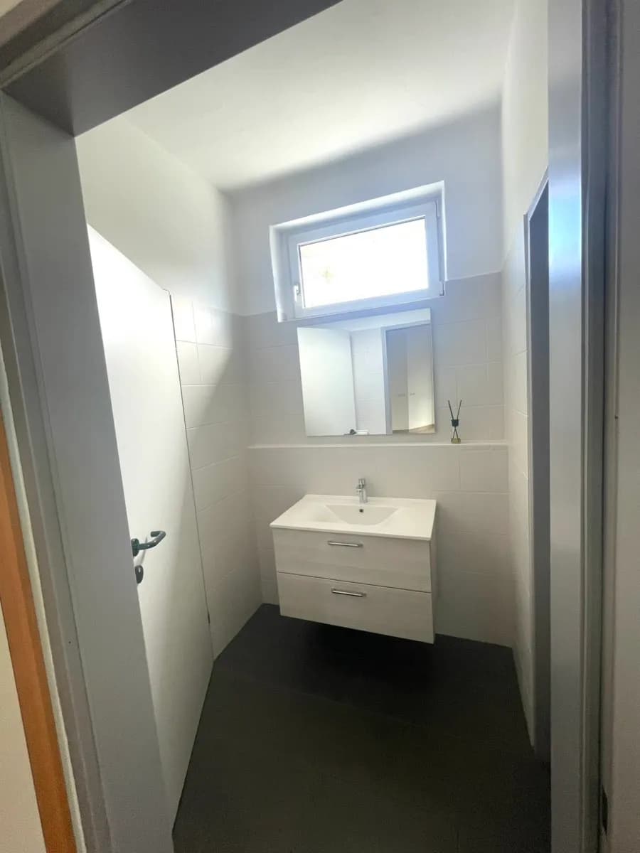 3-Zimmer-Gewerbeimmobilie mieten in Feldkirchen – 100 m², € 980 – Bild 12 von 18
