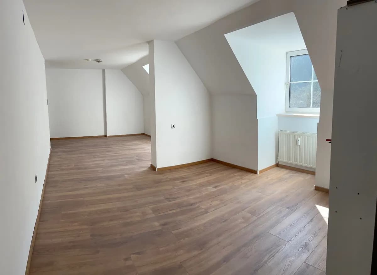 Wohnung mieten in Bruck-Mürzzuschlag – 60 m², € 550 – Bild 2 von 6
