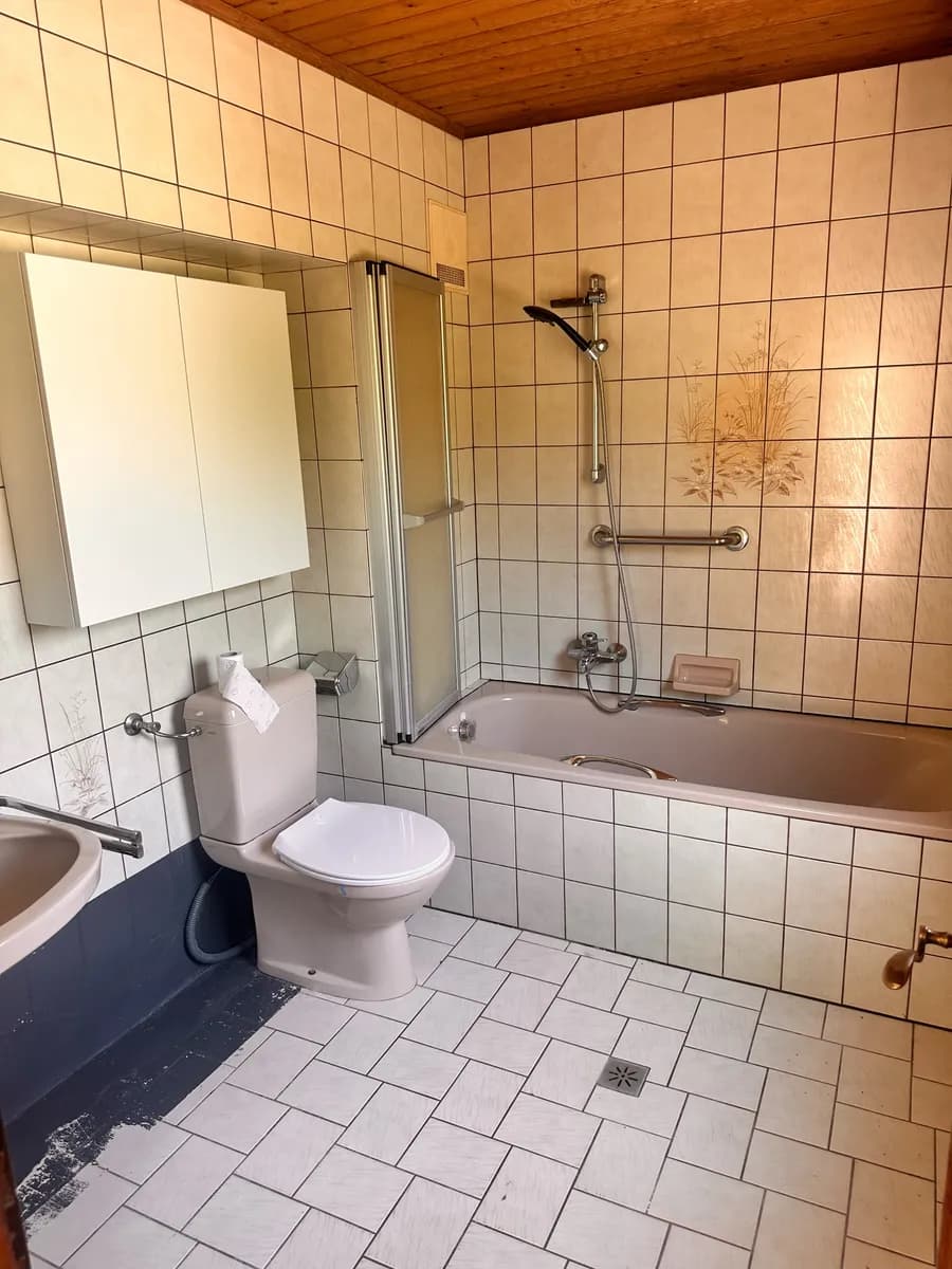 6-Zimmer-Wohnung kaufen in Klagenfurt Land – 108 m², € 165.000 – Bild 6 von 22
