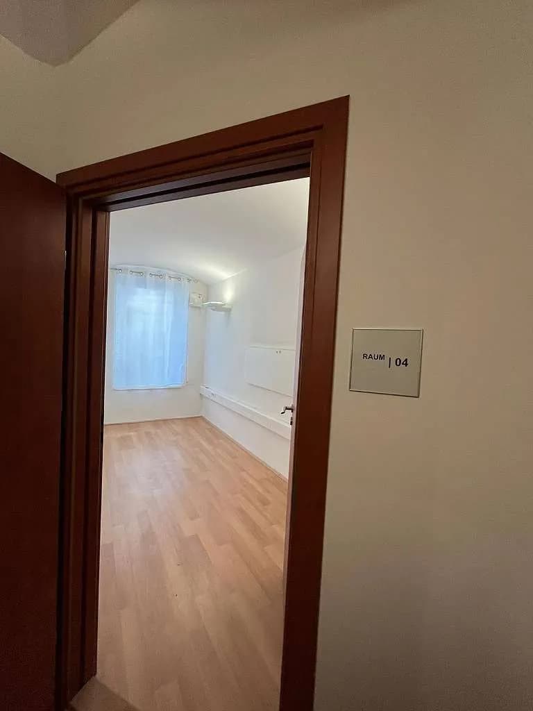 13-Zimmer-Immobilie mieten in Wien – 232 m², € 3.177 – Bild 6 von 60