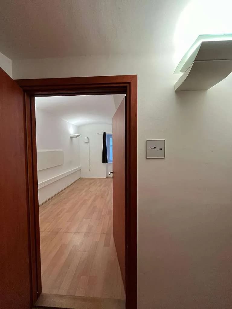 13-Zimmer-Immobilie mieten in Wien – 232 m², € 3.177 – Bild 9 von 60