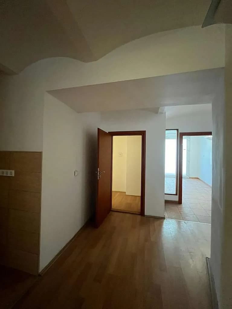 13-Zimmer-Immobilie mieten in Wien – 232 m², € 3.177 – Bild 14 von 60