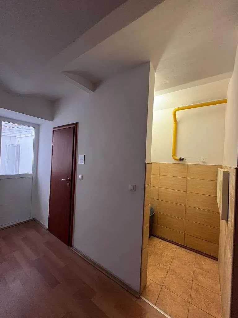 13-Zimmer-Immobilie mieten in Wien – 232 m², € 3.177 – Bild 30 von 60