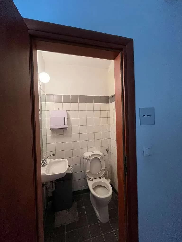 13-Zimmer-Immobilie mieten in Wien – 232 m², € 3.177 – Bild 32 von 60