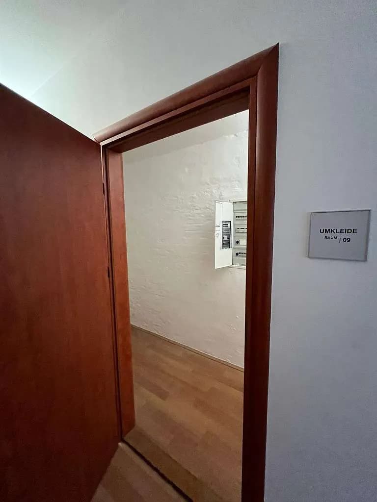 13-Zimmer-Immobilie mieten in Wien – 232 m², € 3.177 – Bild 43 von 60