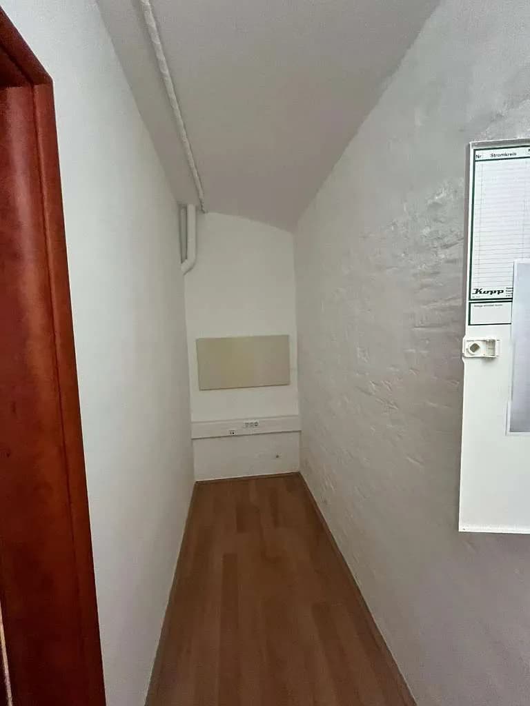 13-Zimmer-Immobilie mieten in Wien – 232 m², € 3.177 – Bild 44 von 60