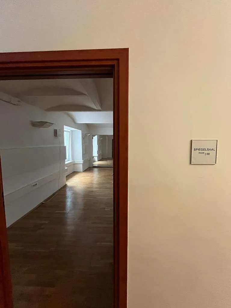 13-Zimmer-Immobilie mieten in Wien – 232 m², € 3.177 – Bild 46 von 60