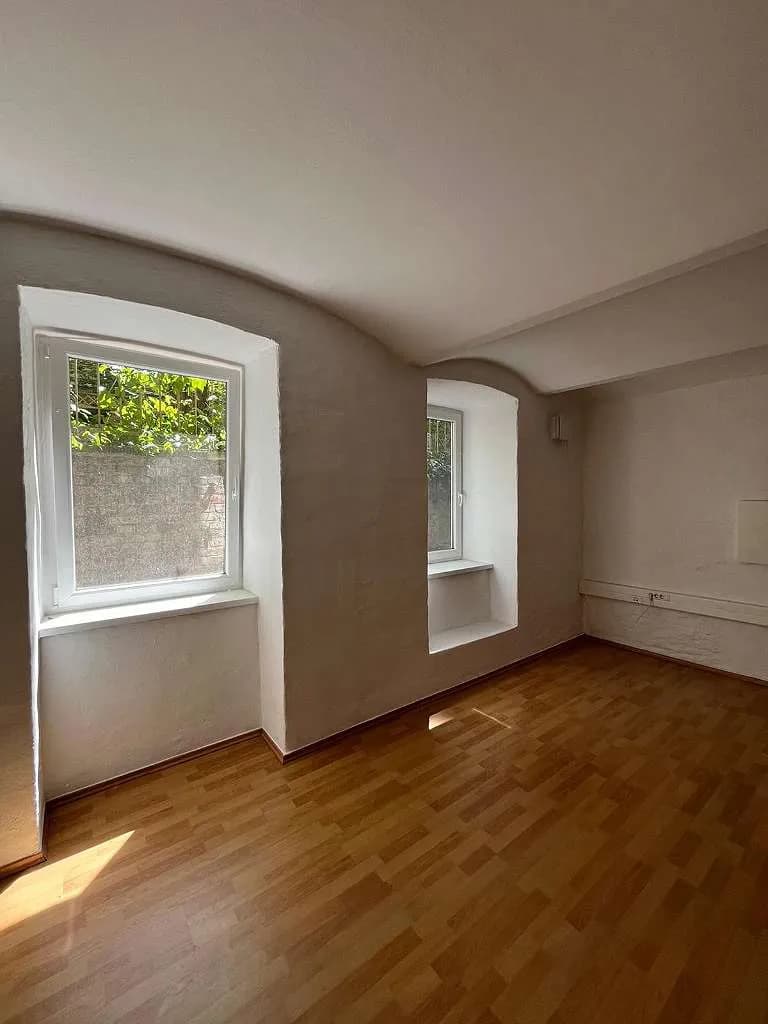 13-Zimmer-Immobilie mieten in Wien – 232 m², € 3.177 – Bild 55 von 60