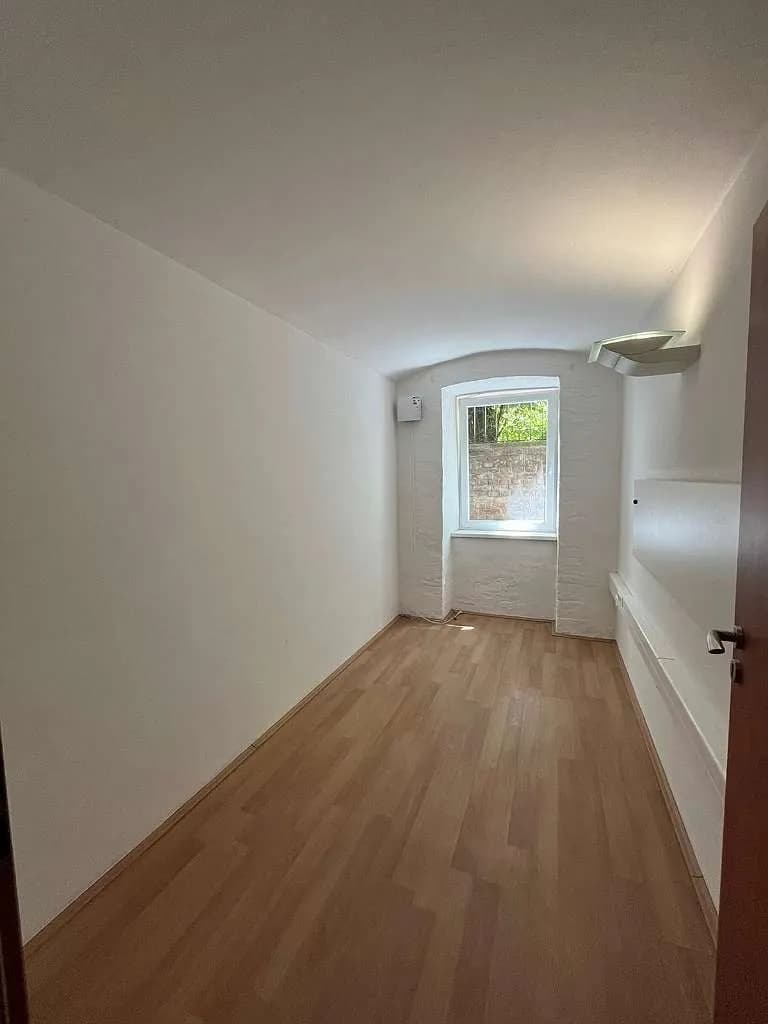 13-Zimmer-Immobilie mieten in Wien – 232 m², € 3.177 – Bild 57 von 60