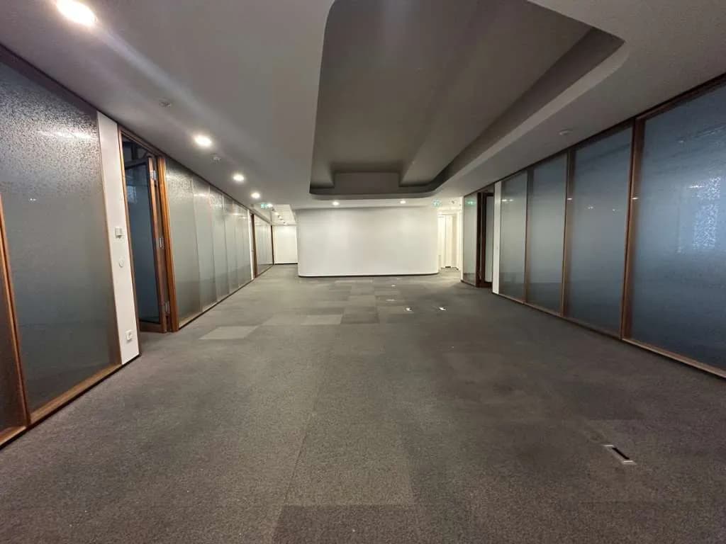 Gewerbeimmobilie mieten in Wien – 632 m², € 24 – Bild 20 von 20