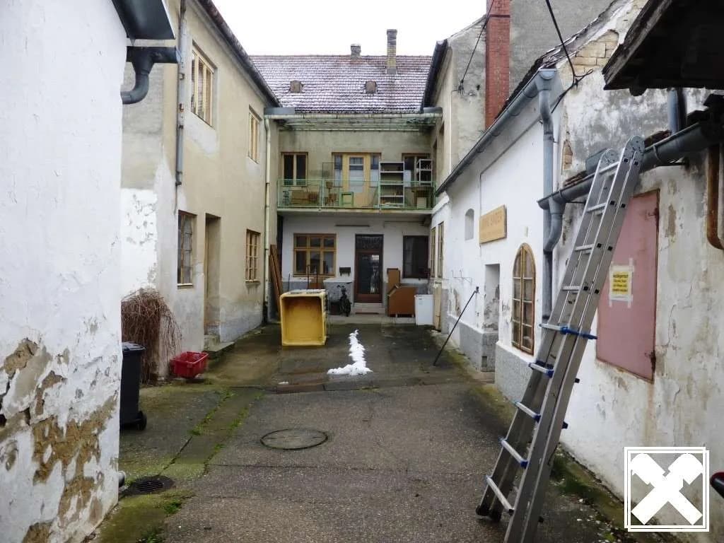 9-Zimmer-Haus kaufen in Hollabrunn – 220 m², € 260.000 – Bild 6 von 17
