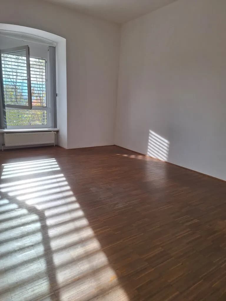 Gewerbeimmobilie mieten in Neunkirchen – 180 m², € 1.310 – Bild 5 von 14