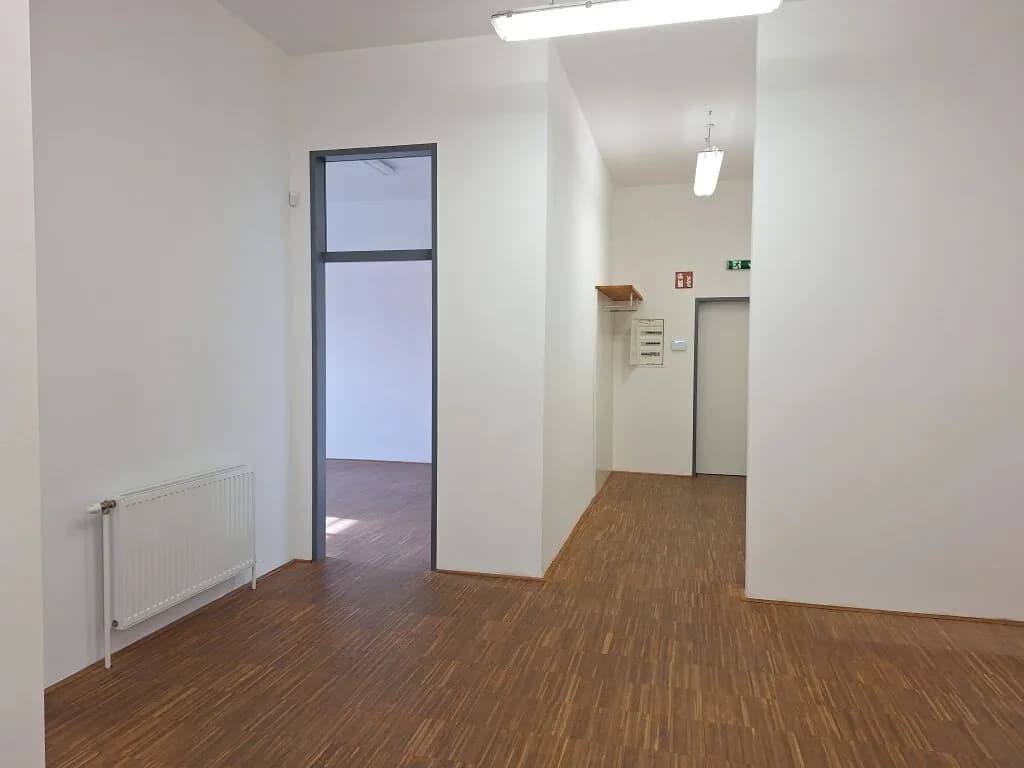 Gewerbeimmobilie mieten in Neunkirchen – 180 m², € 1.310 – Bild 7 von 14