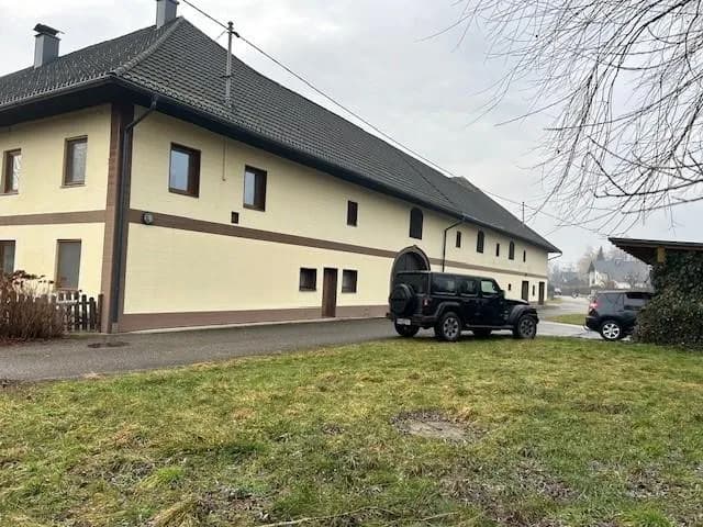 Grundstück kaufen in Wels-Land – 8 000 m² – Bild 1 von 11