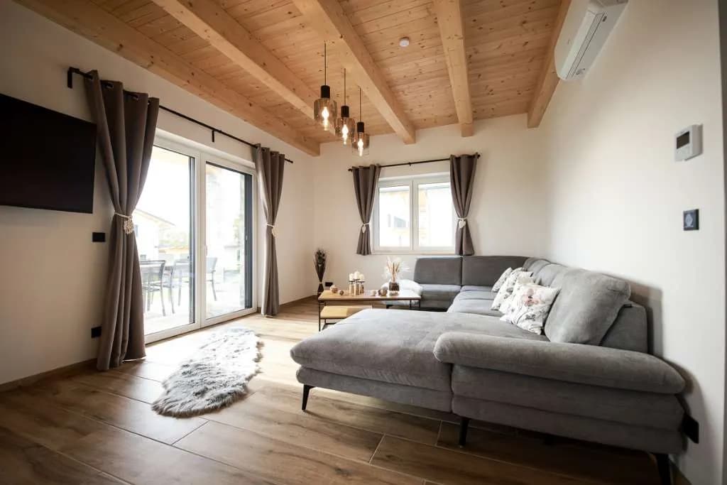 5-Zimmer-Haus mieten in Jennersdorf – 160 m², € 2.280 – Bild 9 von 34