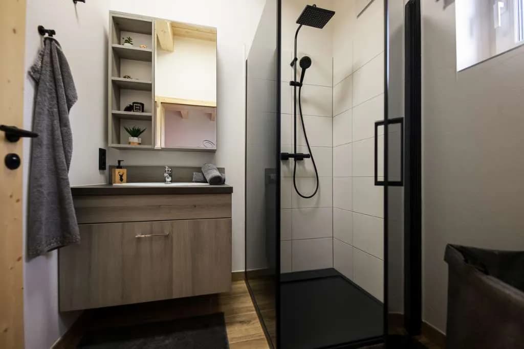 5-Zimmer-Haus mieten in Jennersdorf – 160 m², € 2.280 – Bild 33 von 34