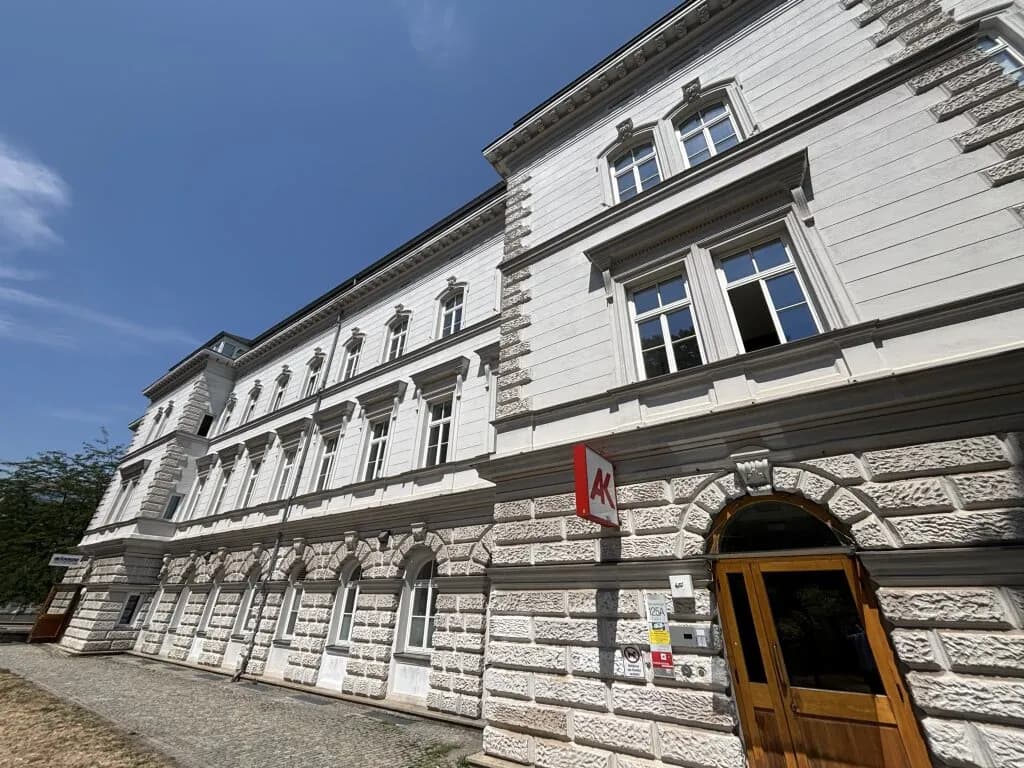 5-Zimmer-Wohnung mieten in Wien – 117,57 m², € 2.270 – Bild 1 von 7