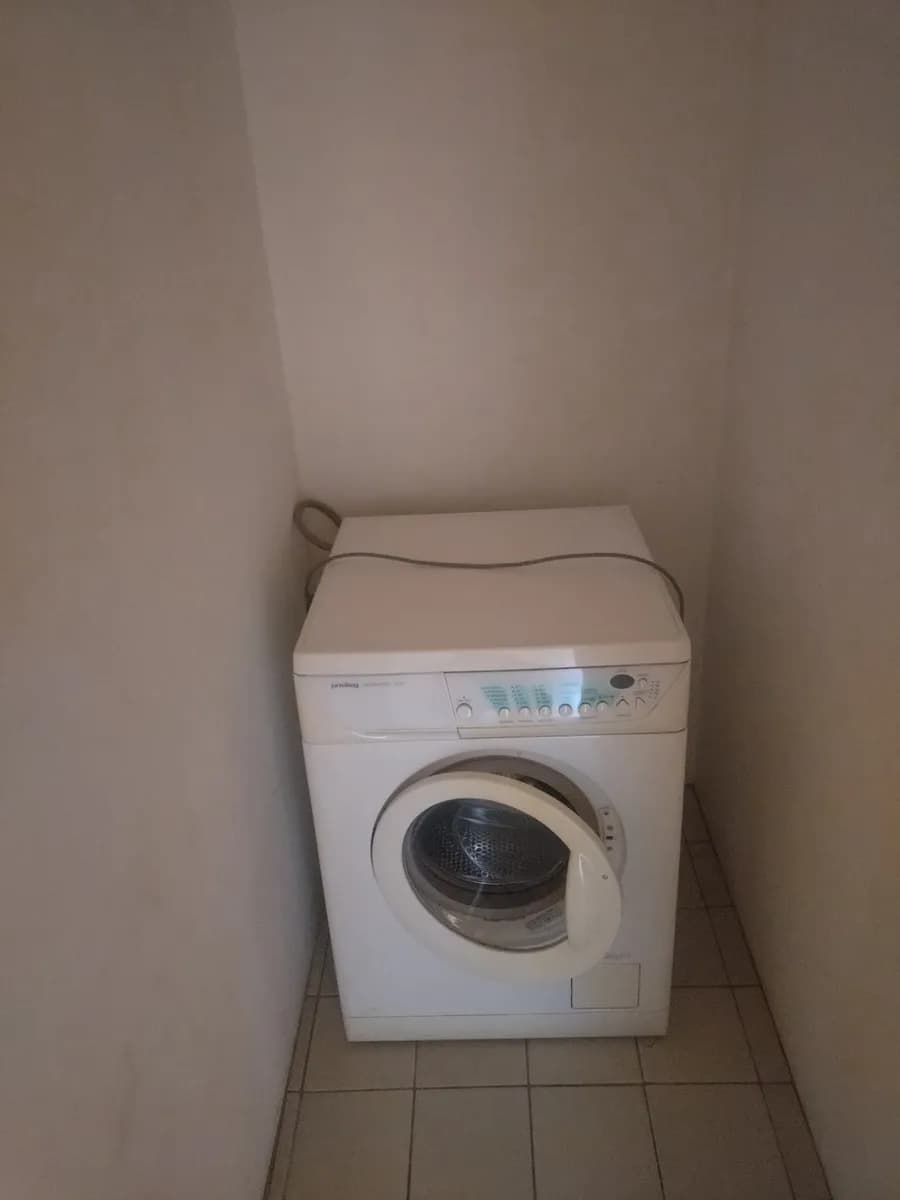 1-Zimmer-Wohnung mieten in Linz – 40 m², € 450 – Bild 8 von 8