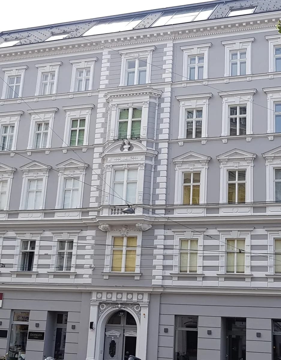 4-Zimmer-Wohnung mieten in Wien – 144,55 m², € 2.359