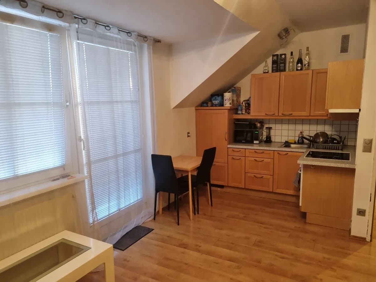 1-Zimmer-Wohnung mieten in Wiener Neustadt – 36 m², € 550 – Bild 2 von 5