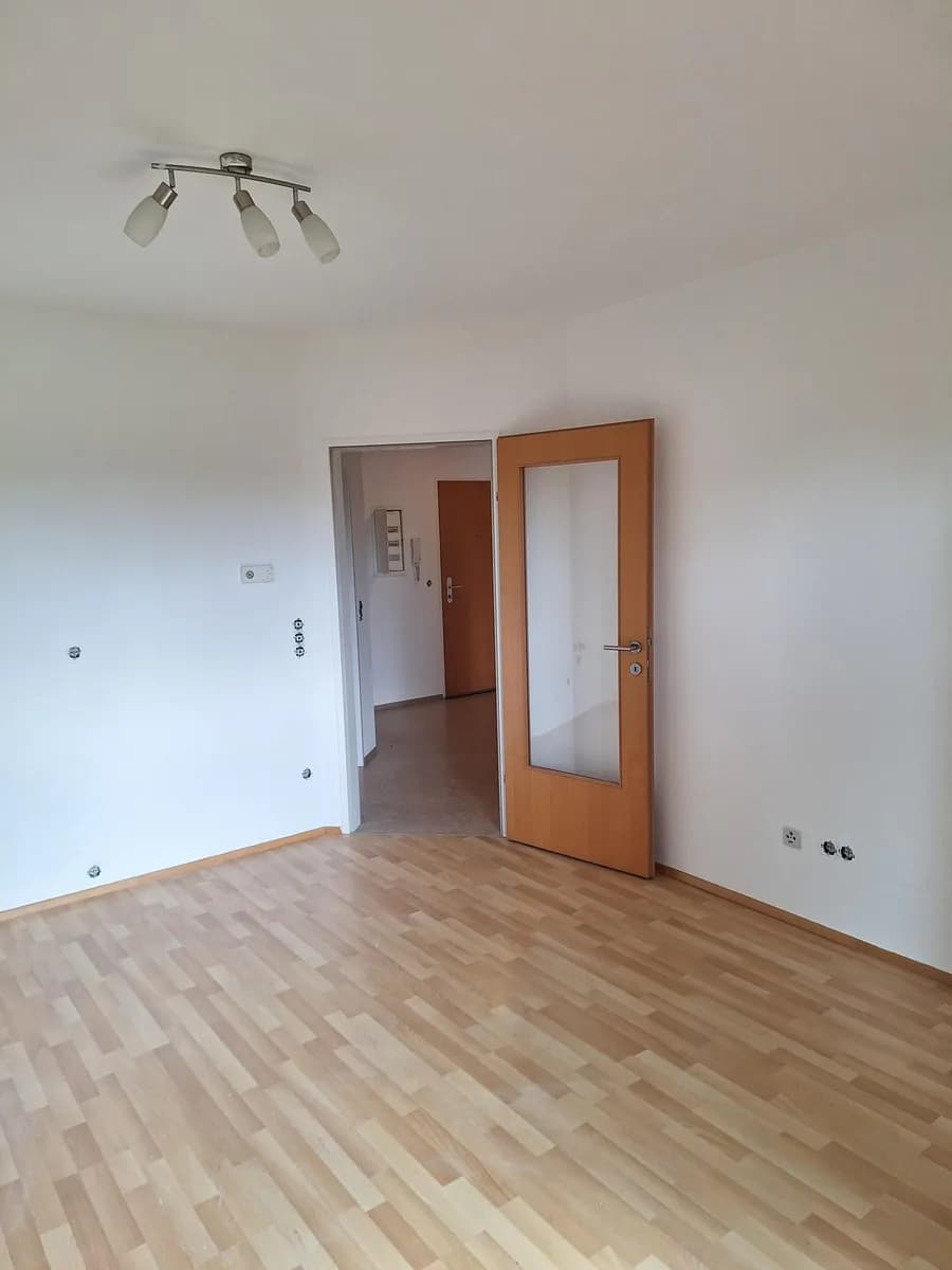 2-Zimmer-Wohnung mieten in Jennersdorf – 70,77 m², € 701 – Bild 8 von 9