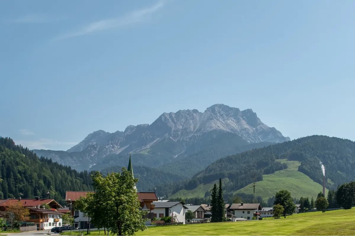 3-Zimmer-Wohnung mieten in Kitzbühel – 76,12 m², € 1.704