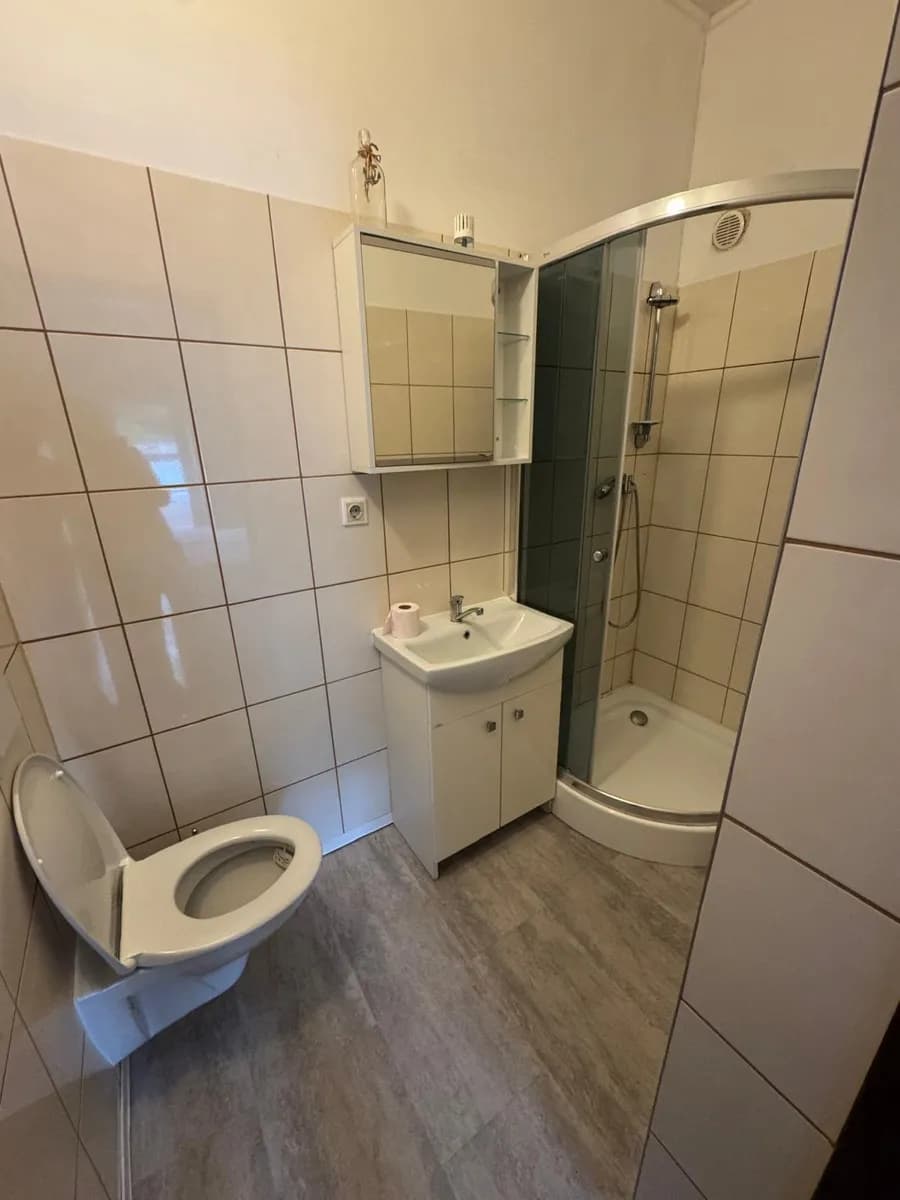 1-Zimmer-Wohnung mieten in Lilienfeld – 20 m², € 300 – Bild 4 von 11