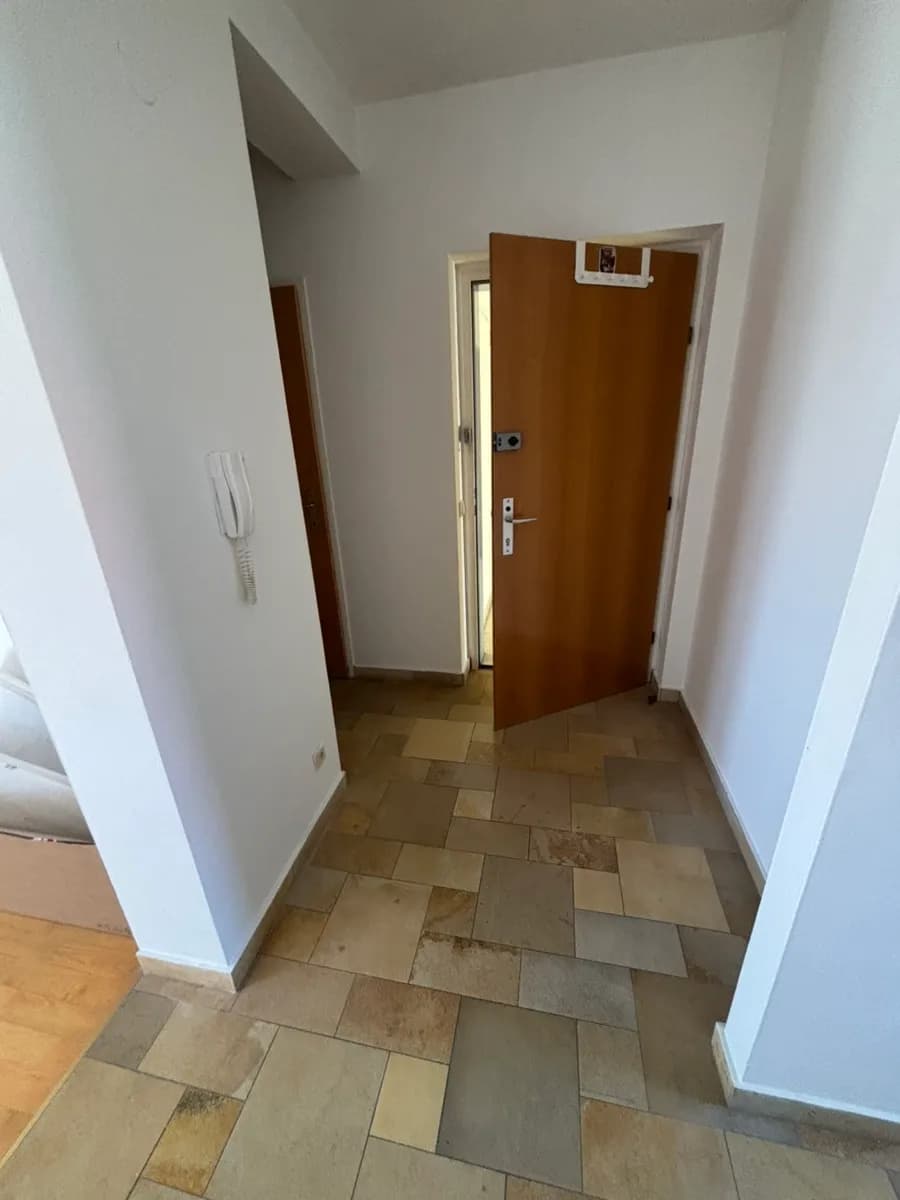 2-Zimmer-Wohnung mieten in Wels – 45 m², € 650 – Bild 2 von 5
