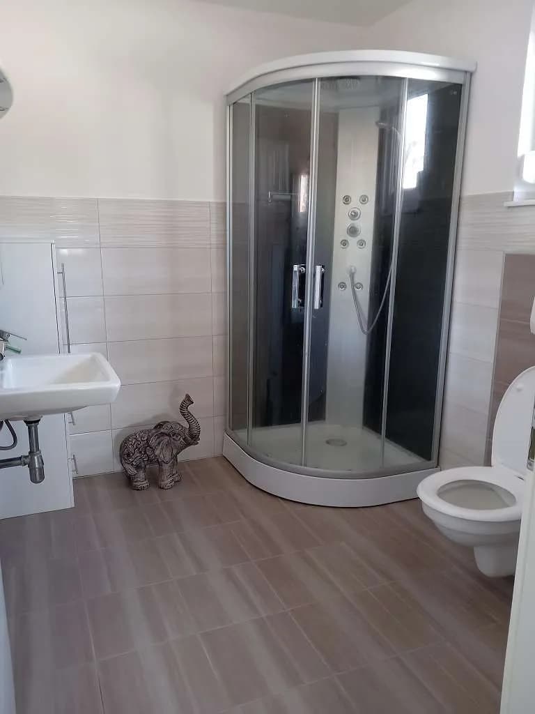 5-Zimmer-Haus mieten in Bruck an der Leitha – 163 m², € 2.500 – Bild 14 von 33