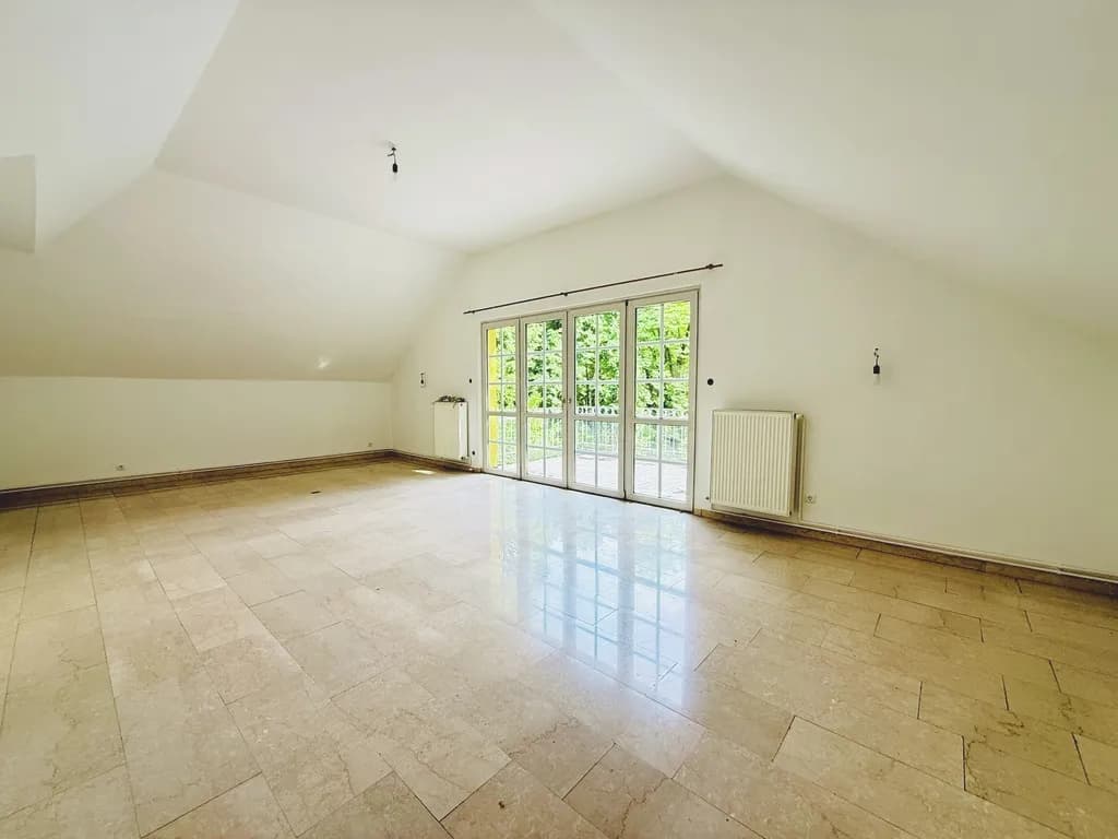 7-Zimmer-Wohnung mieten in Wien – 219 m², € 2.872 – Bild 2 von 19