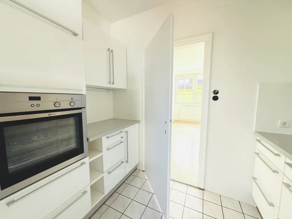 7-Zimmer-Wohnung mieten in Wien – 219 m², € 2.872 – Bild 3 von 19