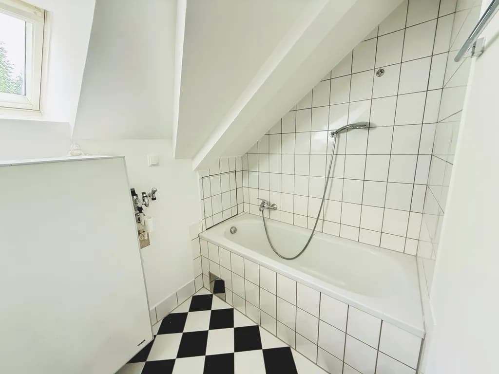 7-Zimmer-Wohnung mieten in Wien – 219 m², € 2.872 – Bild 13 von 19
