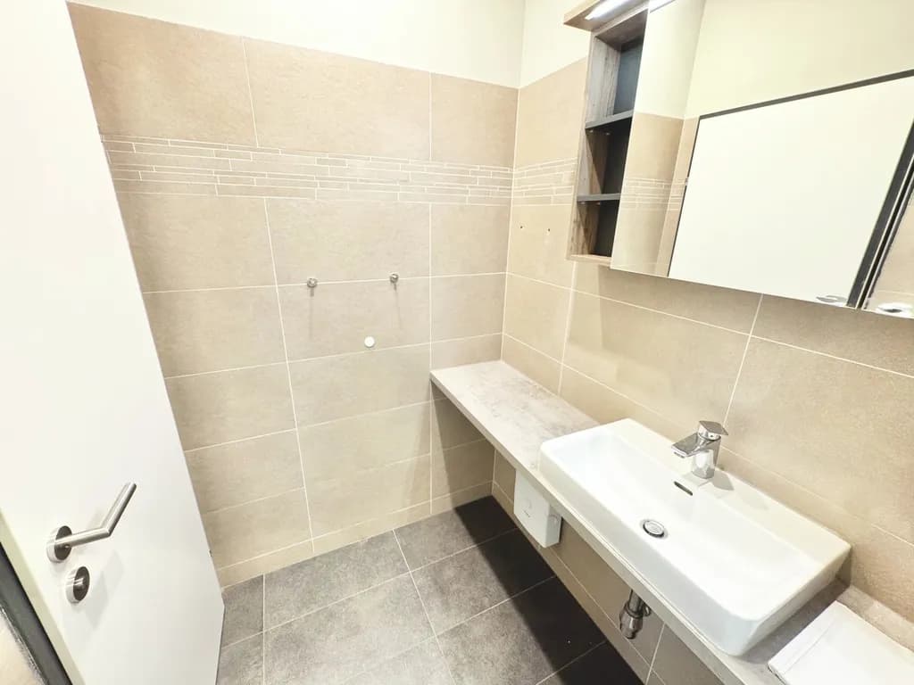 5-Zimmer-Gewerbeimmobilie mieten in Wien – 179 m², € 1.745 – Bild 12 von 14