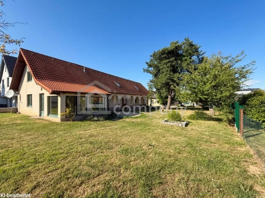 7-Zimmer-Haus kaufen in Neusiedl am See – 278 m², € 800.000