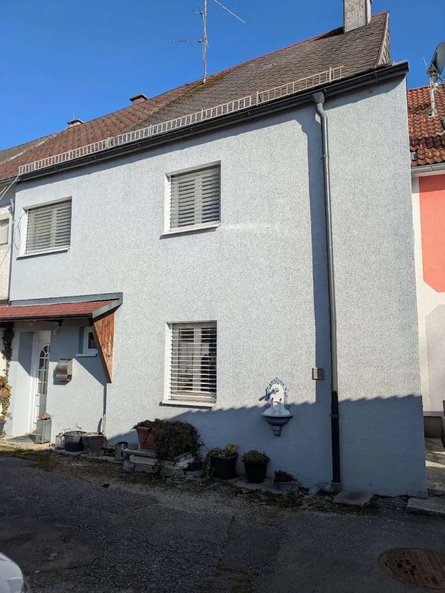 4-Zimmer-Haus kaufen in Gmunden – 140 m², € 164.000 – Bild 2 von 20
