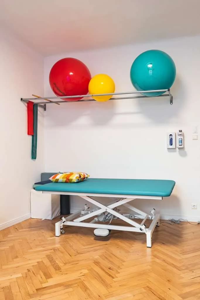 5-Zimmer-Gewerbeimmobilie mieten in Graz – 20 m², € 7 – Bild 8 von 15