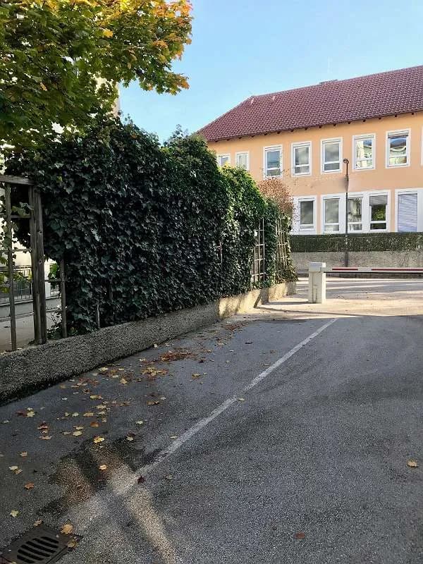 Immobilie mieten in Salzburg Stadt – 10 m², € 90 – Bild 1 von 2