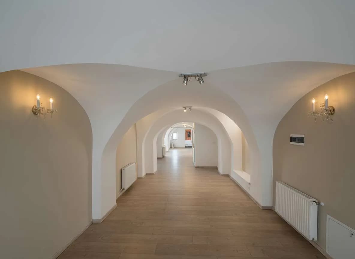 1-Zimmer-Gewerbeimmobilie mieten in Eisenstadt – 65 m², € 890 – Bild 1 von 11