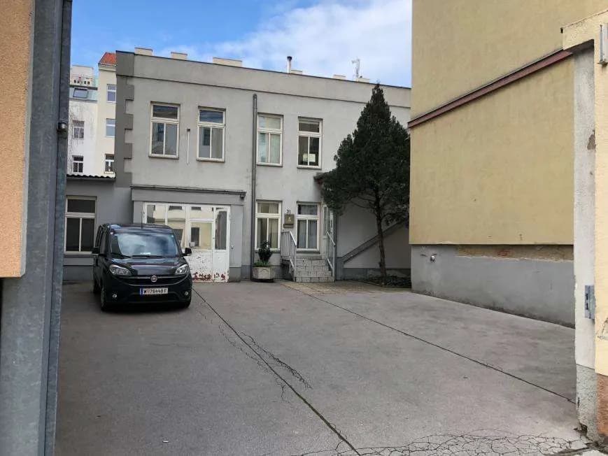 10-Zimmer-Gewerbeimmobilie mieten in Wien – 325 m², € 4.990 – Bild 8 von 22
