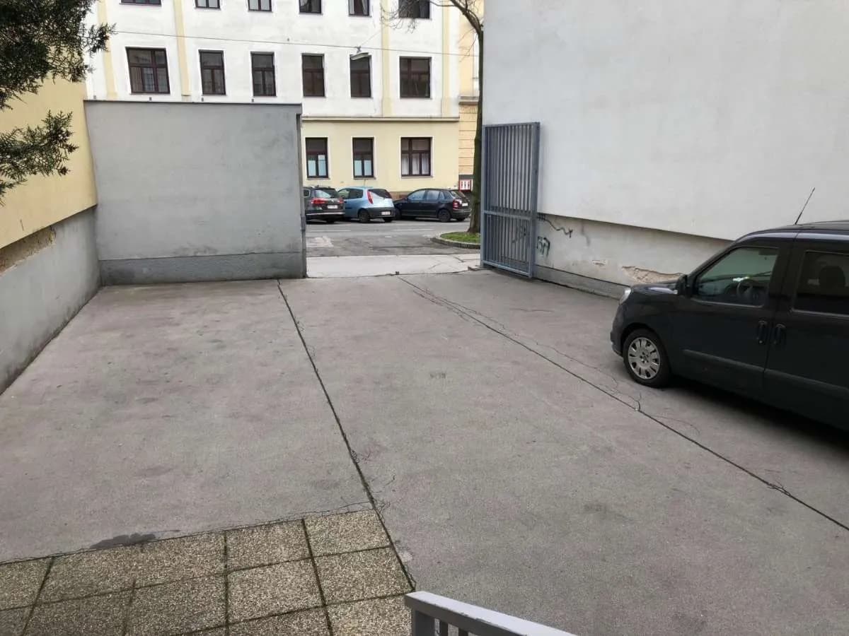 10-Zimmer-Gewerbeimmobilie mieten in Wien – 325 m², € 4.990 – Bild 10 von 22