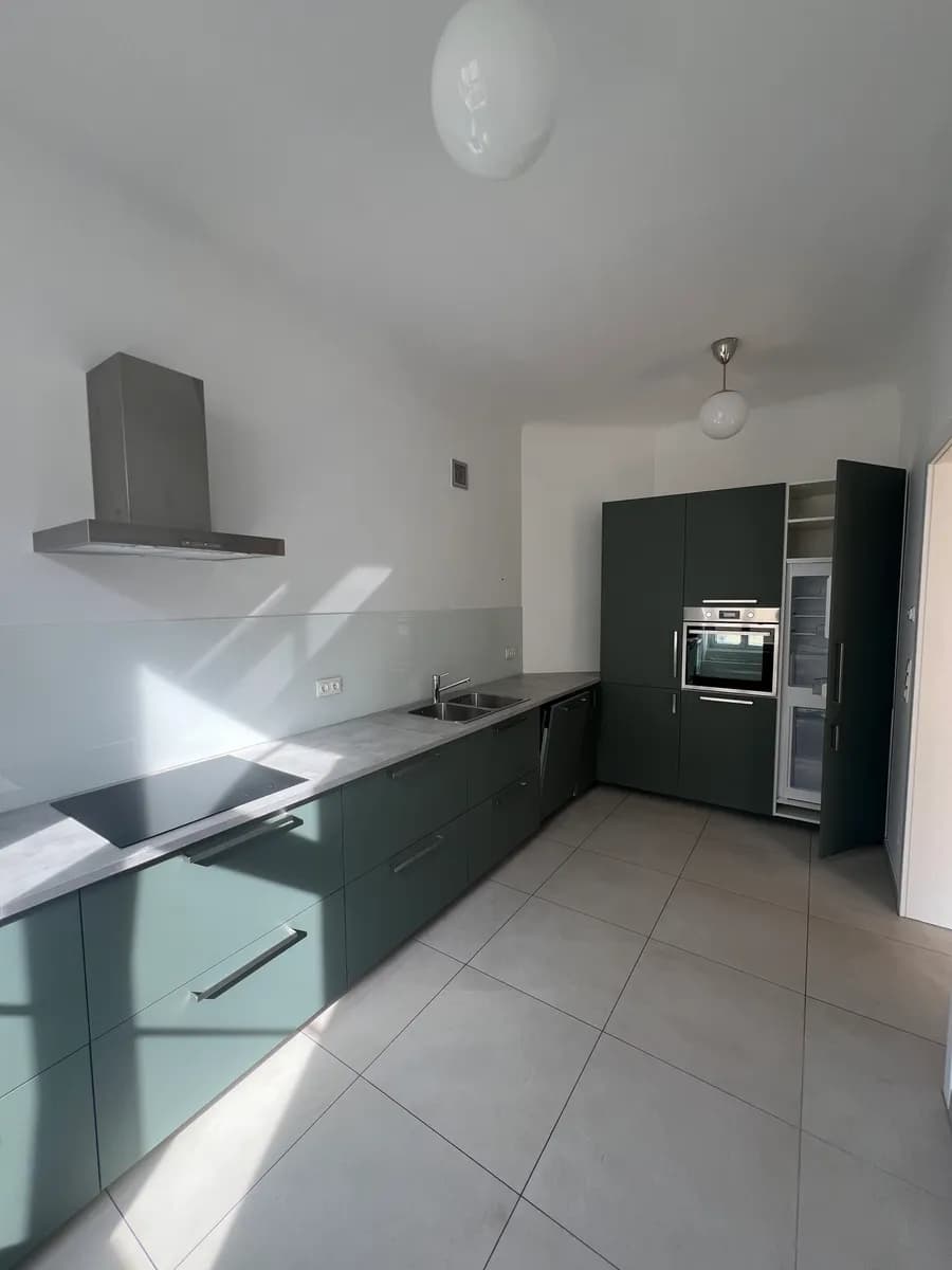 4-Zimmer-Wohnung mieten in Wien – 93 m², € 1.450 – Bild 2 von 11