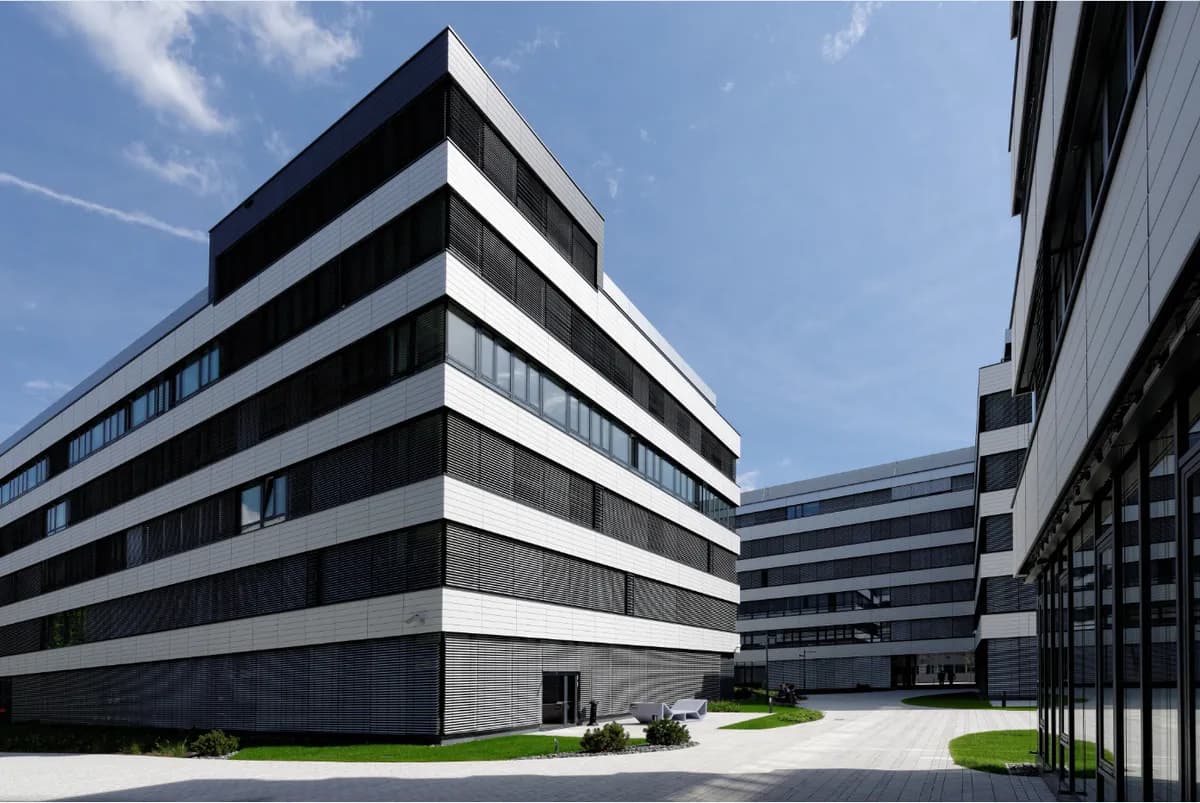 Gewerbeimmobilie mieten in Wien – 880 m² – Bild 2 von 12