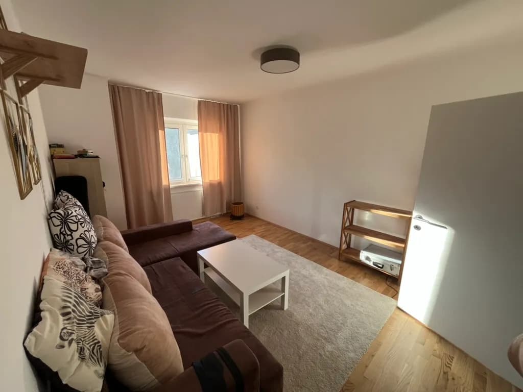 2-Zimmer-Wohnung mieten in Kirchdorf an der Krems – 48 m², € 510 – Bild 1 von 12