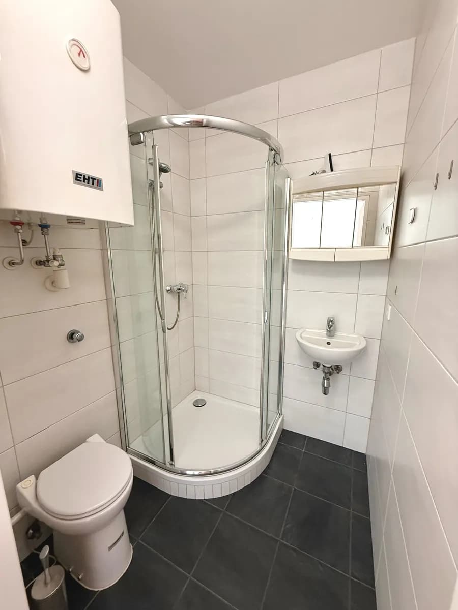 1-Zimmer-Wohnung mieten in Leoben – 20 m², € 300 – Bild 8 von 8