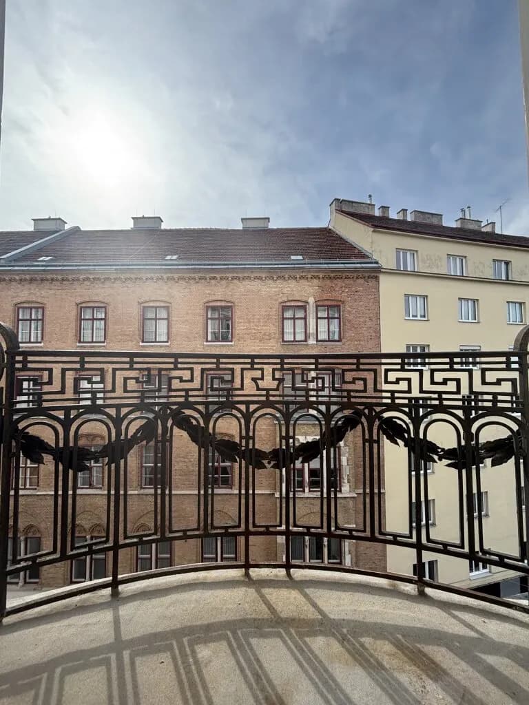 4-Zimmer-Wohnung mieten in Wien – 130 m², € 3.499 – Bild 2 von 16