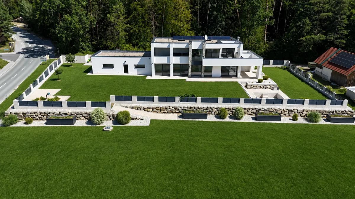 7-Zimmer-Immobilie kaufen in Hartberg-Fürstenfeld – 310 m², € 1.690.000 – Bild 1 von 73