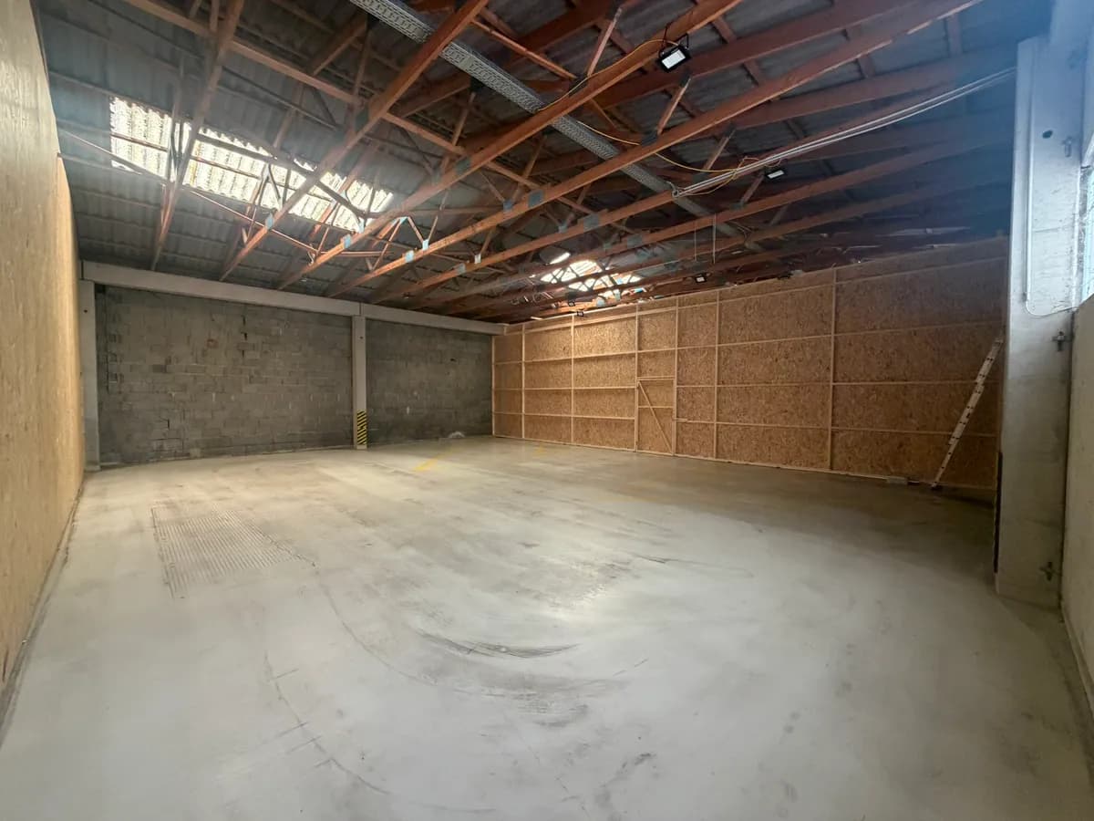 Gewerbeimmobilie mieten in Vöcklabruck – 165 m², € 800 – Bild 3 von 3
