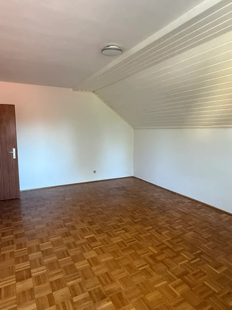1-Zimmer-Wohnung mieten in Hallein – 33 m², € 560 – Bild 3 von 5